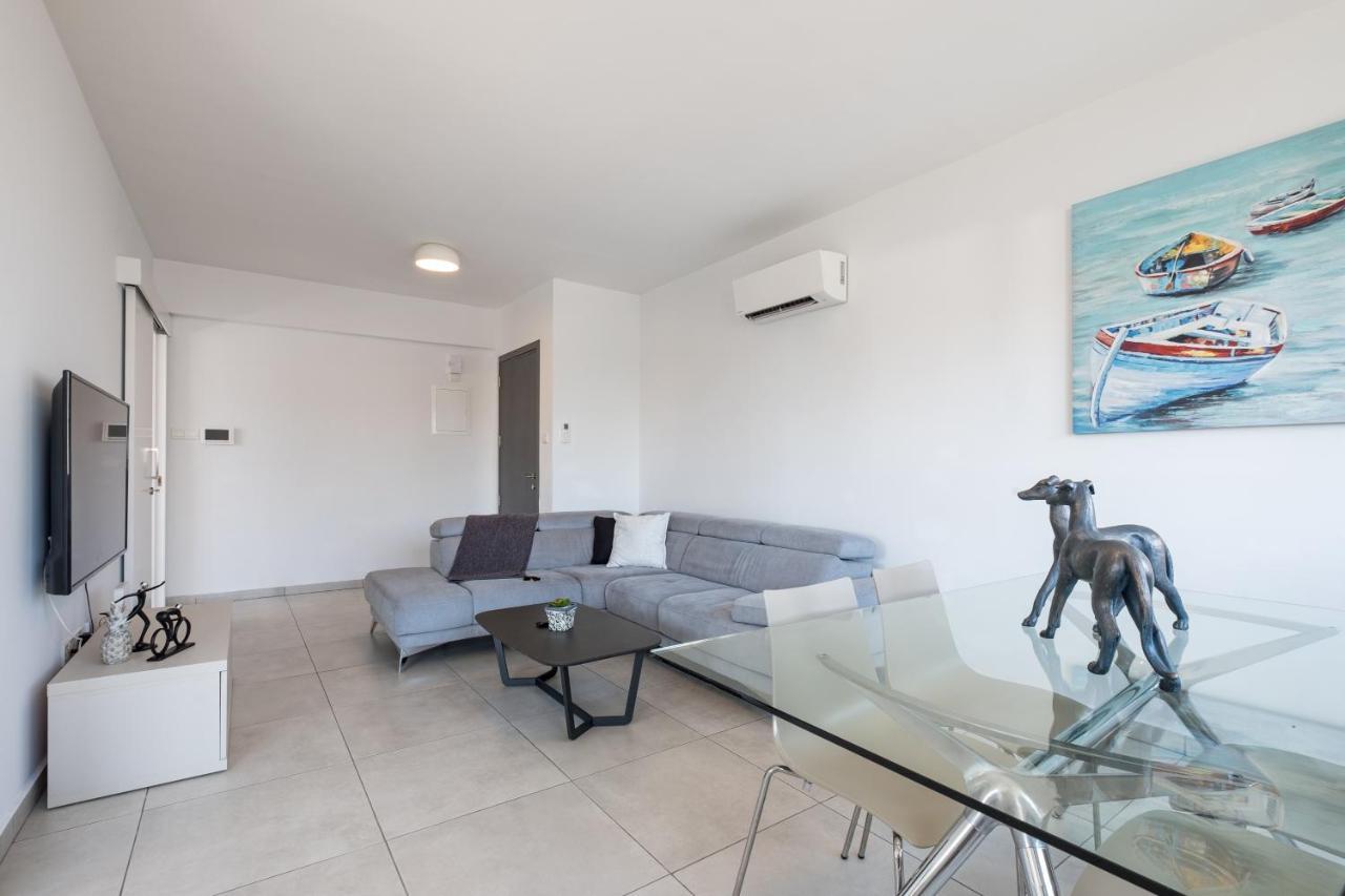 Solaar Apartments Faneromeni Larnaca Exterior foto