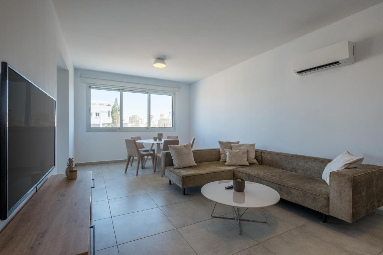 Solaar Apartments Faneromeni Larnaca Exterior foto