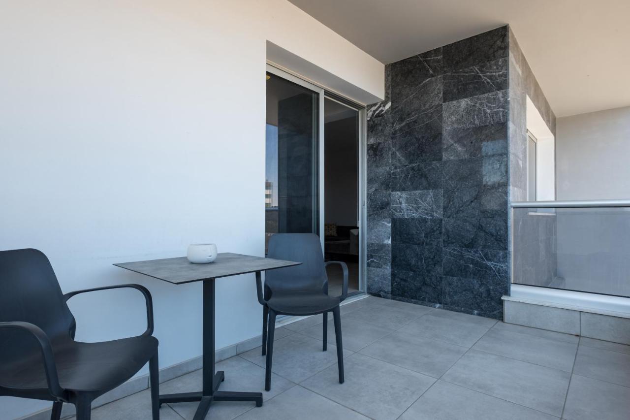 Solaar Apartments Faneromeni Larnaca Exterior foto