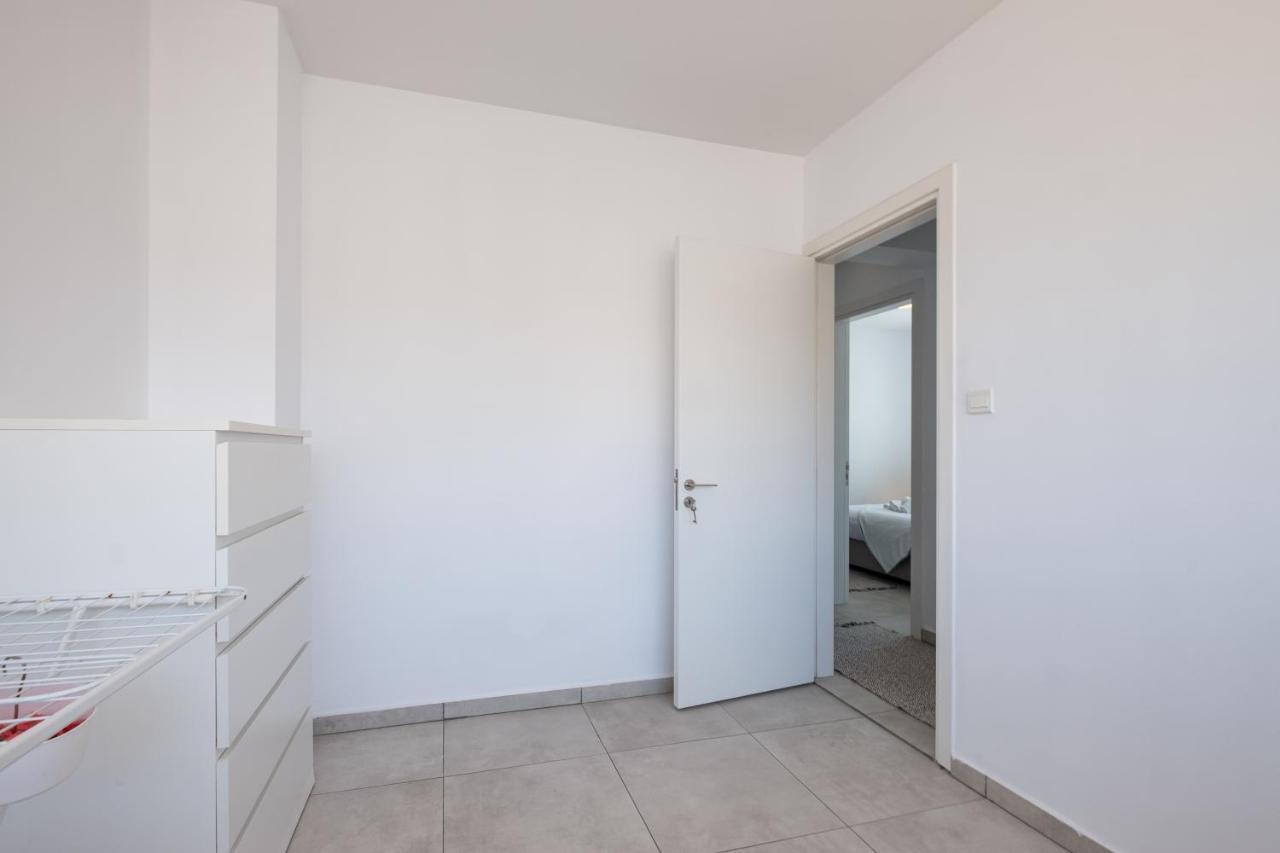 Solaar Apartments Faneromeni Larnaca Exterior foto