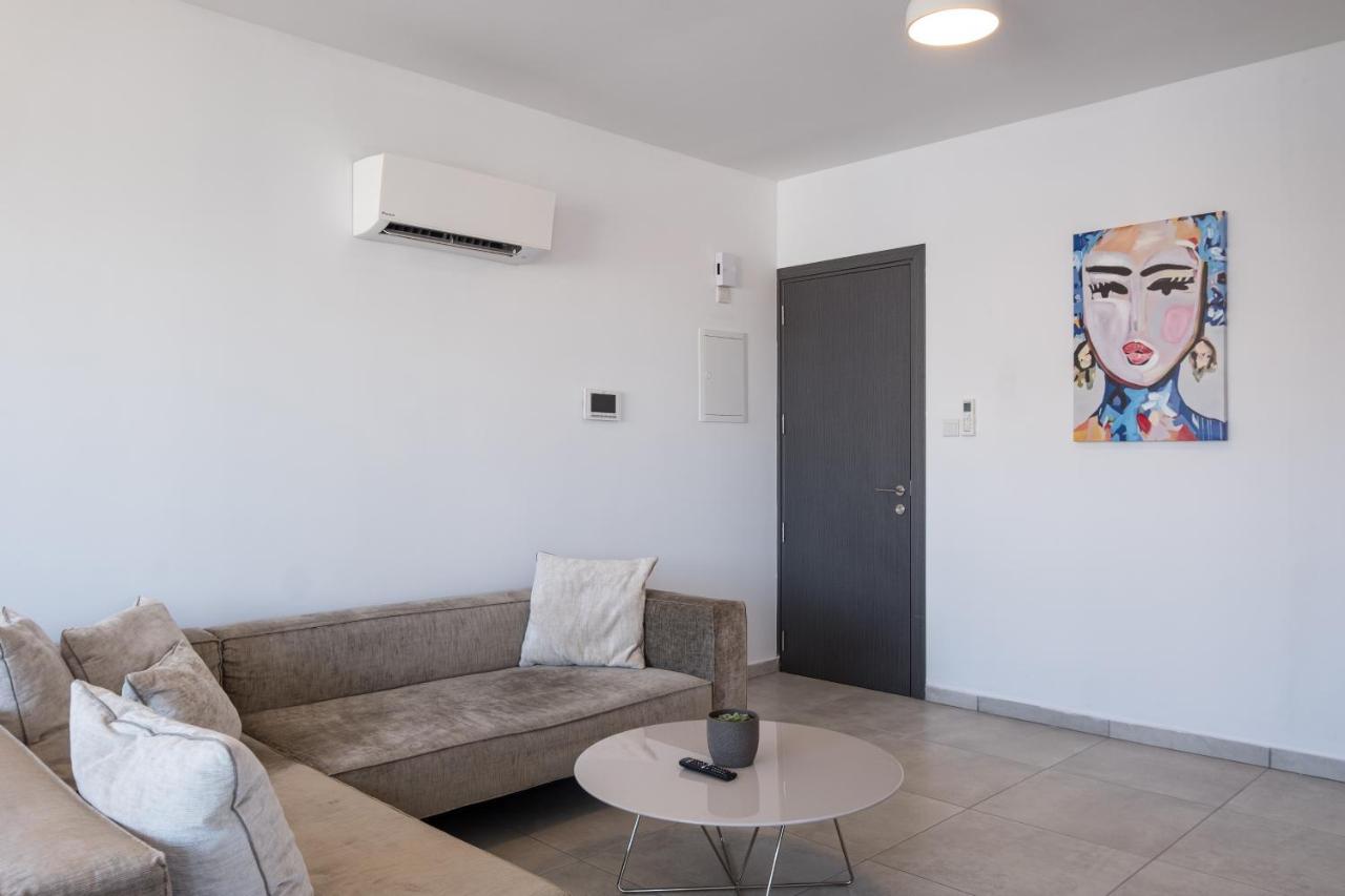 Solaar Apartments Faneromeni Larnaca Exterior foto